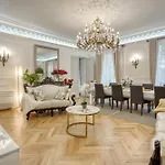 Galeries Lafayette - 7 Bedrooms - Lift - Aircon